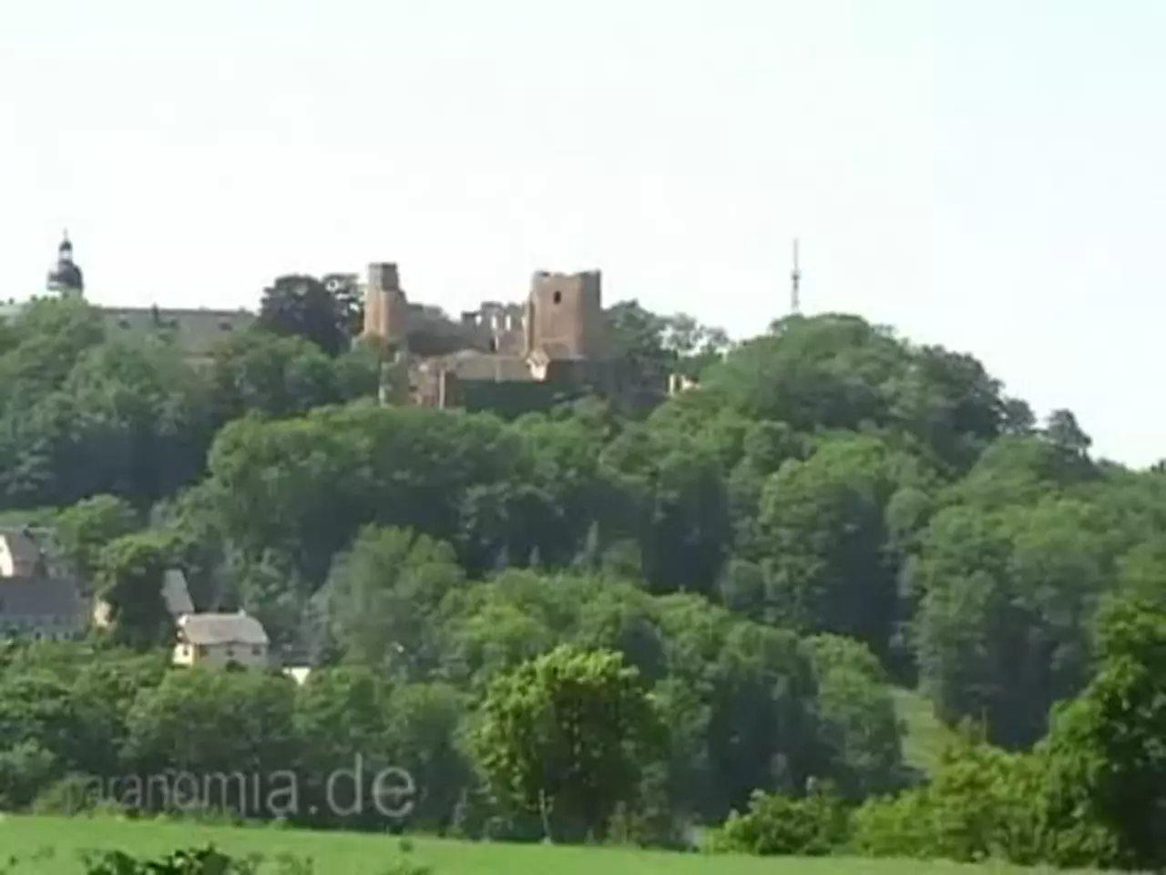 Foto: Burgruine Frauenstein im Erzgebirge (Weißabgleich)