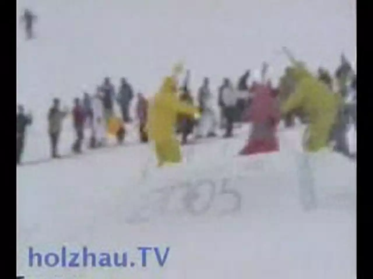 Foto: Die Teletubbies beim Skifasching in Holzhau