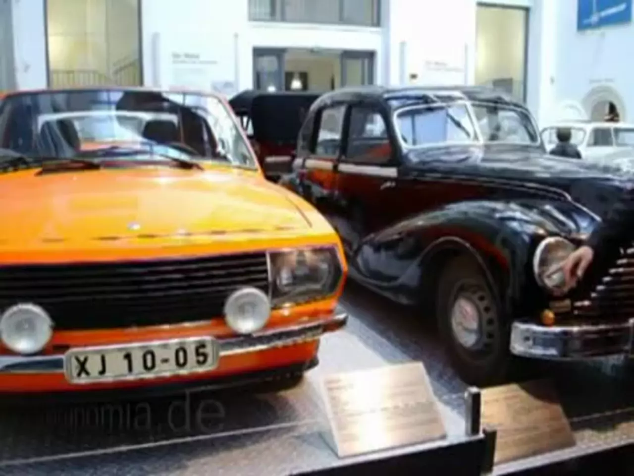 Foto: Oldtimer KFZ im Verkehrsmuseum Dresden