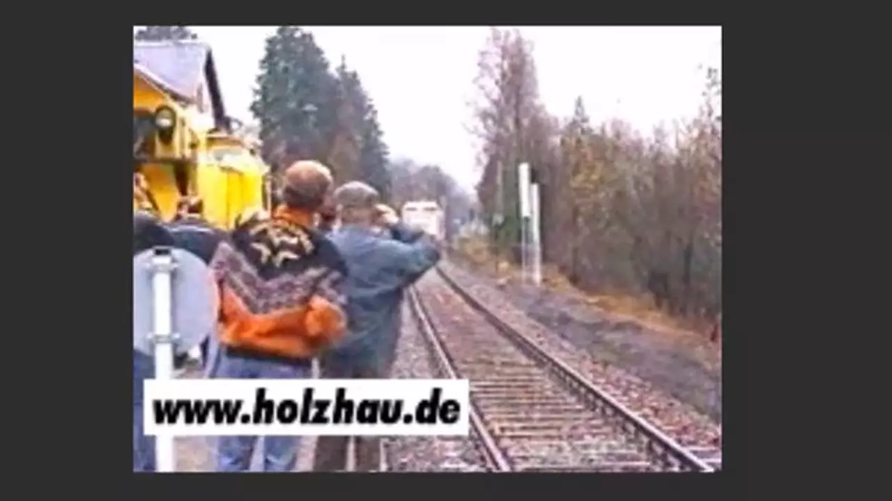 Foto: Eröffnung der Bahnstrecke Freiberg-Holzhau - 25.11.2000