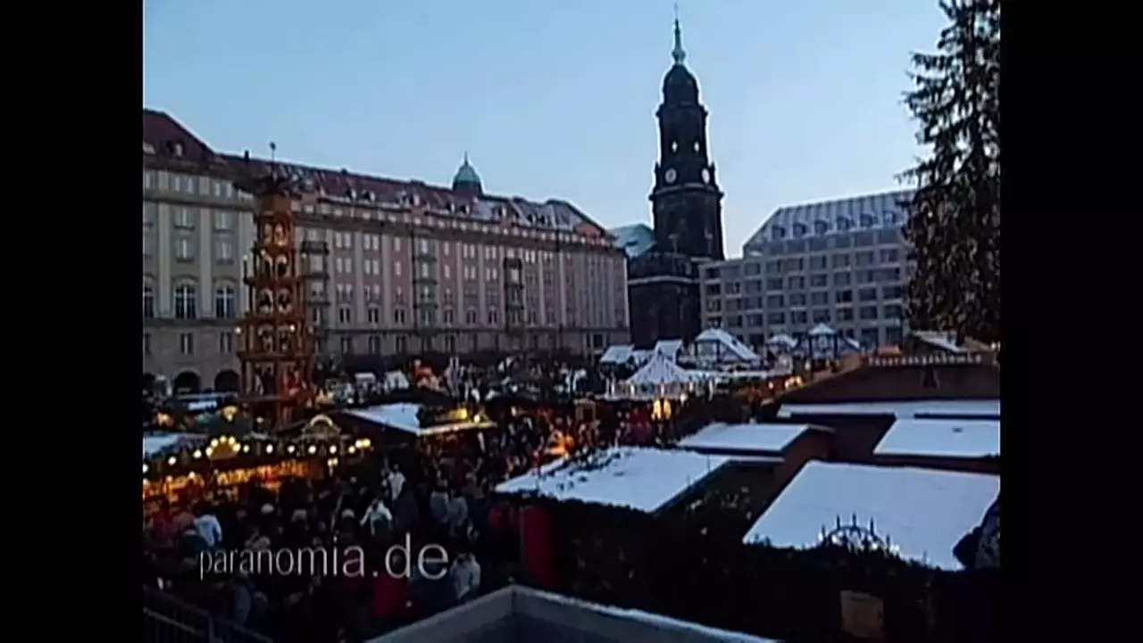 Foto: Striezelmarkt Dresden (Weihnachtsmarkt)