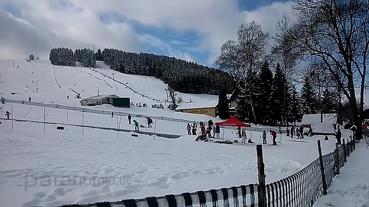 Foto: Winterferien in Holzhau: Skilift, Skischule, Babylift