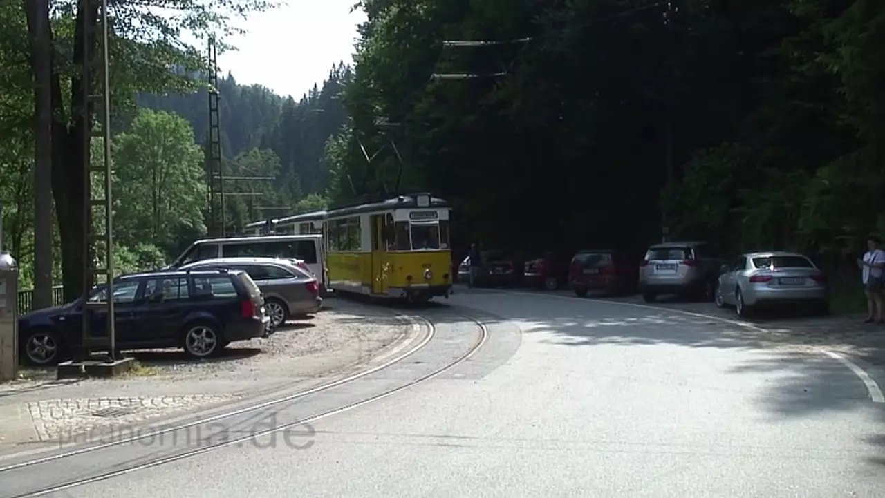 Foto: Sächsische Schweiz - Kirnitzschtalbahn am Lichtenhainer Wasserfall